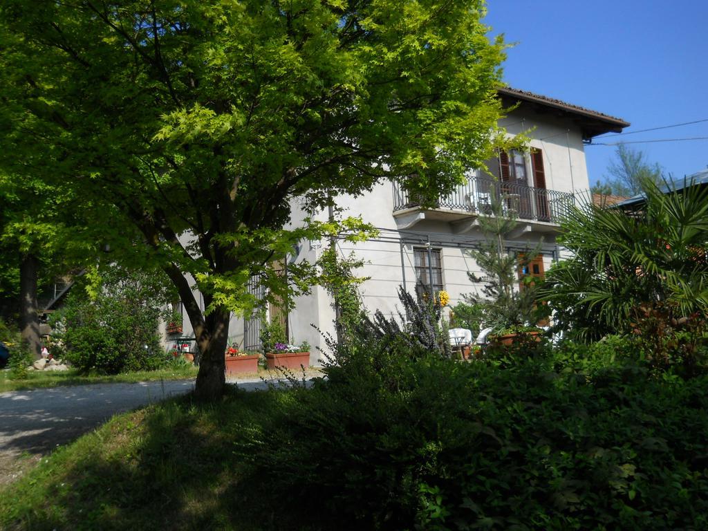Tenuta Calabiana Diano dʼAlba Εξωτερικό φωτογραφία