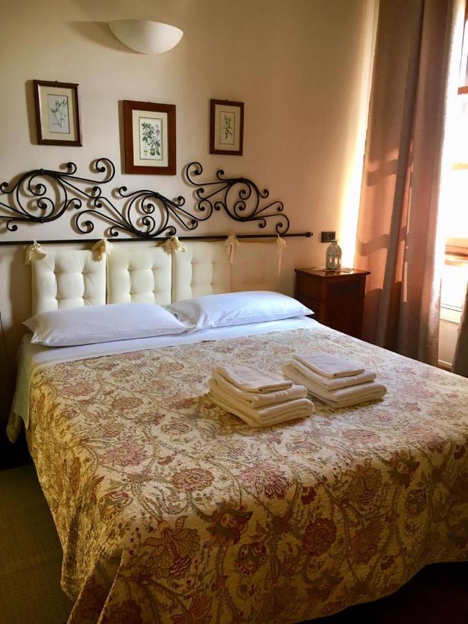 Tenuta Calabiana Diano dʼAlba Εξωτερικό φωτογραφία